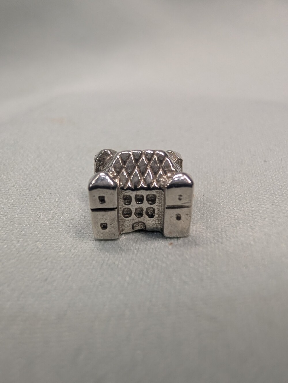 Castle Trollbead Silver
